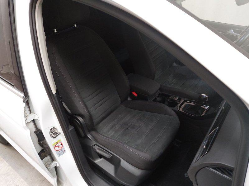 Volkswagen Touran 2.0 TDI Highline automatik • ACC • navigacija, fotografija 10
