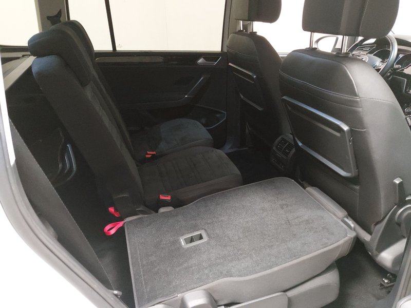 Volkswagen Touran 2.0 TDI Highline automatik • ACC • navigacija, fotografija 11