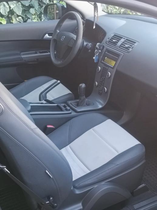 Volvo C30 1,6 D, fotografija 5