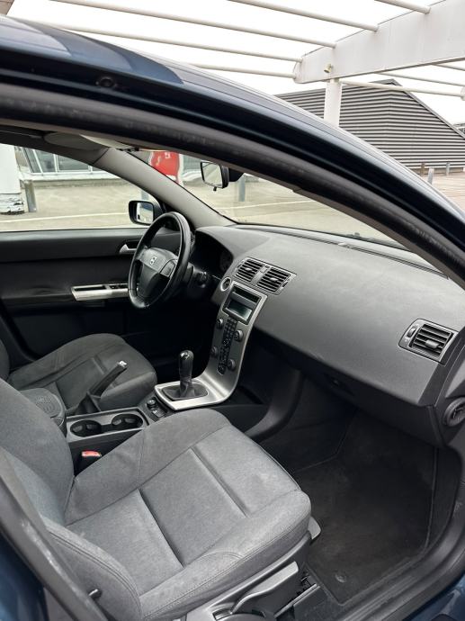 Volvo S40 1,8*Hr.Auto*Klima*Uščuvan*Odlično stanje*, fotografija 11