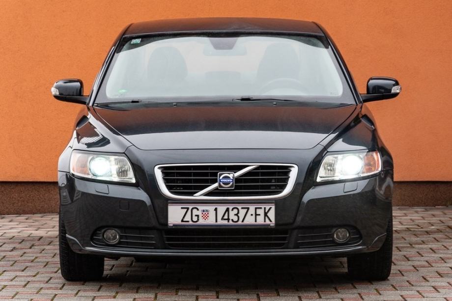 S40 2.0i MOMENTUM, LPG PLIN, mod.2009g ,reg.do 12/2026. Kupljen u HR., fotografija 2
