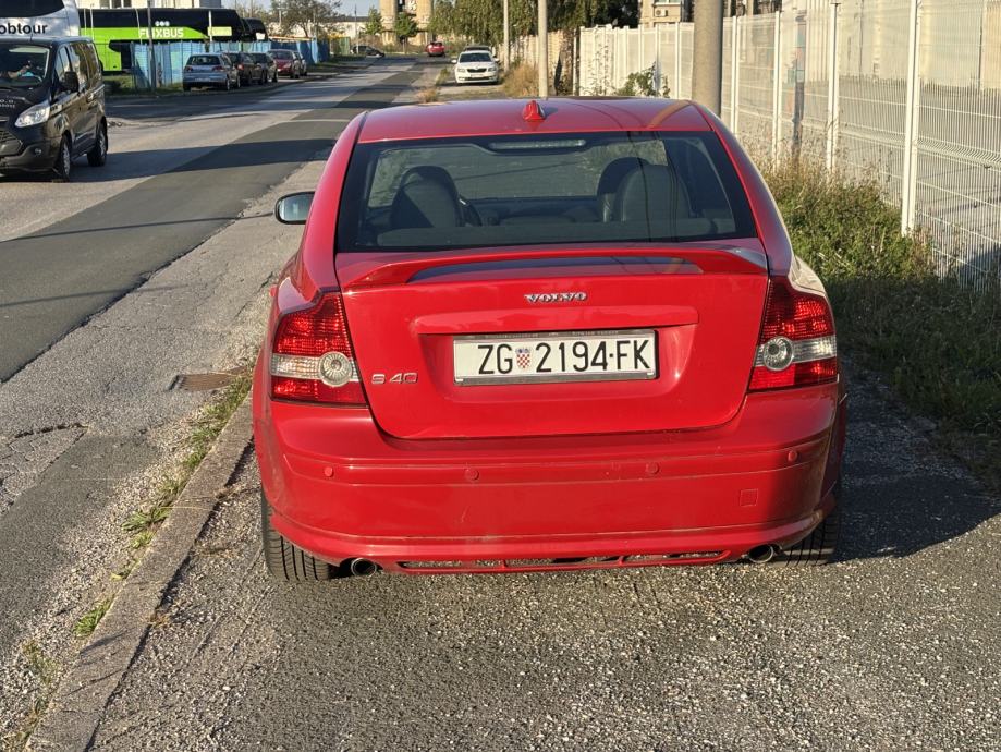 Volvo S40 D5 automatik, fotografija 3