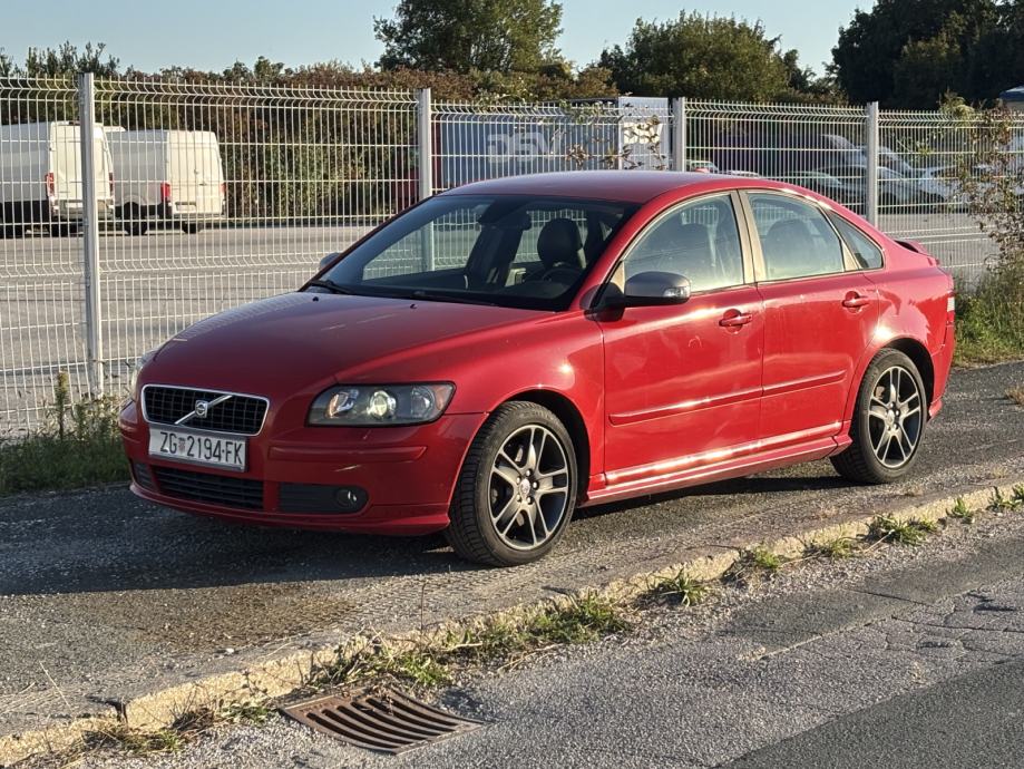 Volvo S40