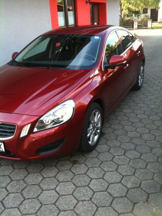 Volvo S60 1.6 DRIVe, navi, City Safety, BLISS, tempomat, 2012 god.