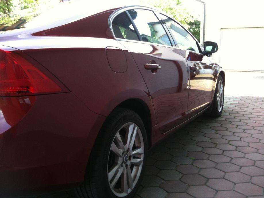 Volvo S60 1.6 DRIVe, navi, City Safety, BLISS, tempomat, 2012 god.