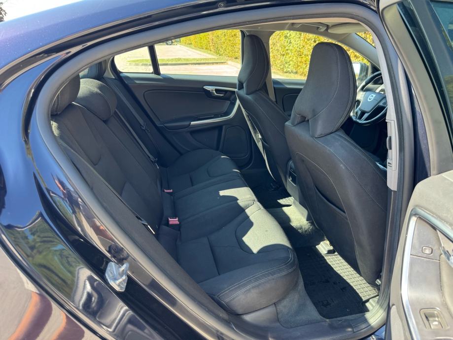 Volvo S60 2017. 2.0 D2, fotografija 15