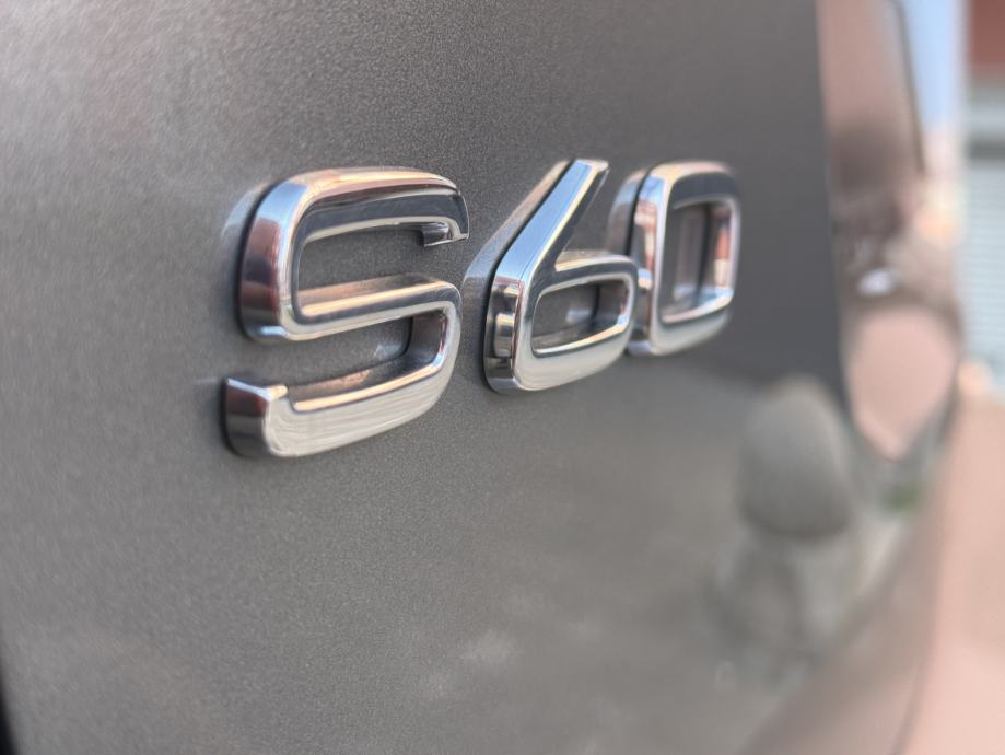 Volvo S60 Cross Country 2.4 / 4x4 AWD / NAVI / FULL OPREMA / D4 /, fotografija 13