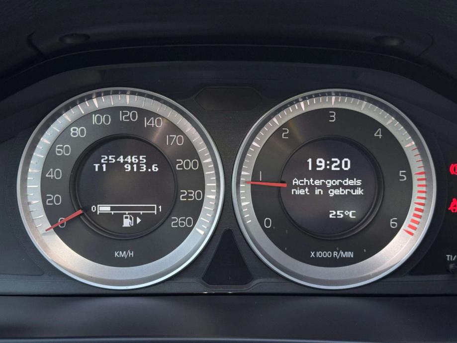 VOLVO S60 *REG 03/2027**TOP STANJE** SERVISI NAPRAVLJENI**, fotografija 6