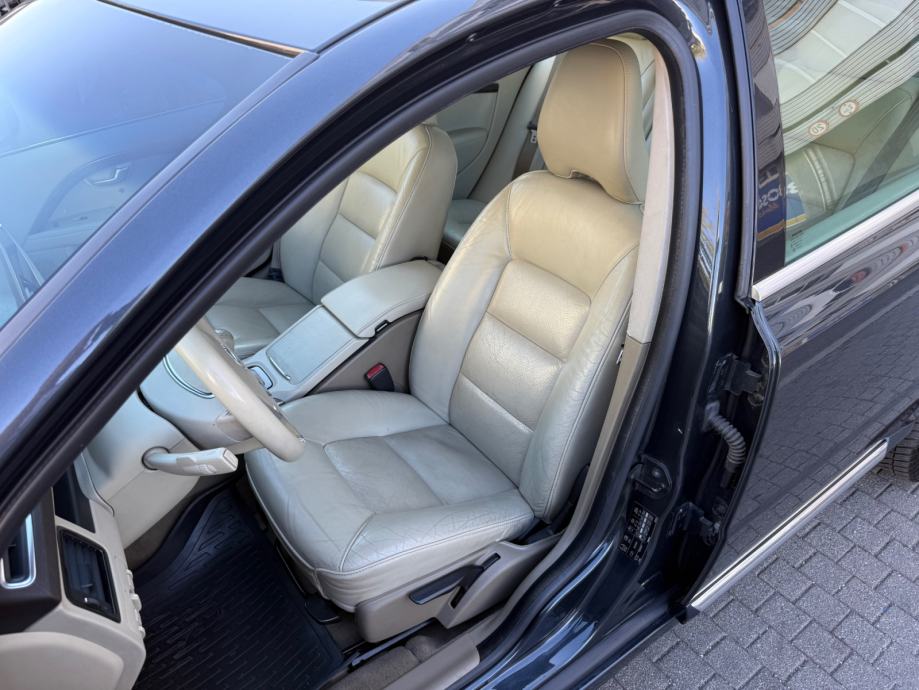 Volvo S80 1.6D °KOŽA°AUTOMATSKA KLIMA°VELIKI SERVIS°REG:12/2026°, fotografija 17