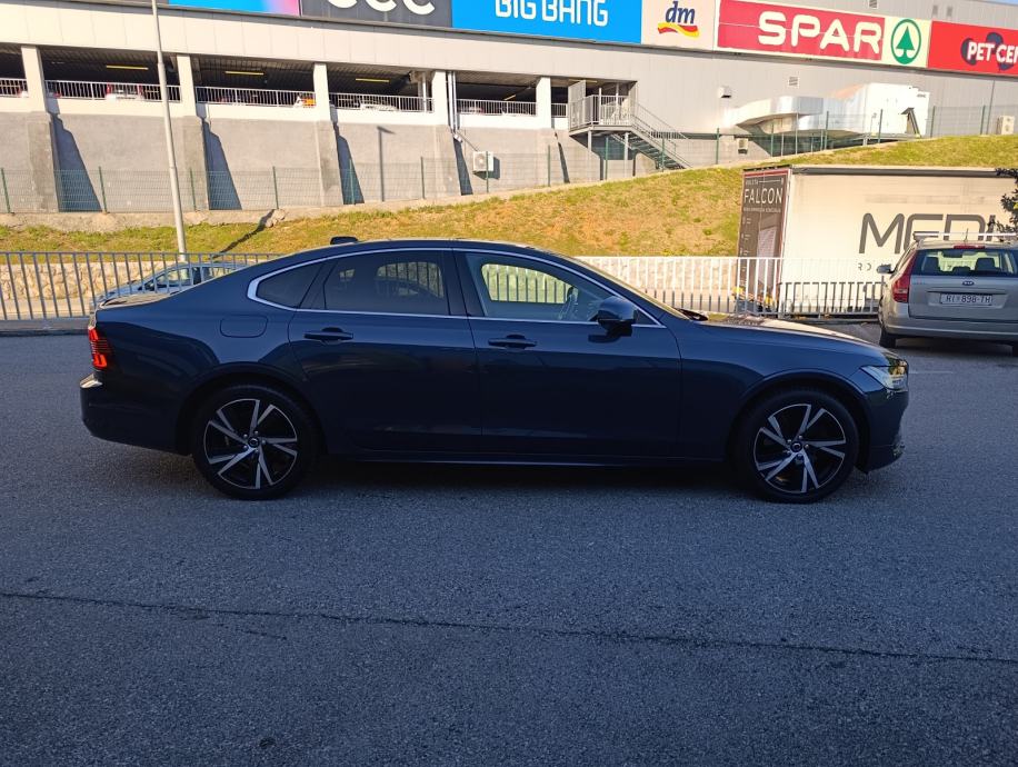 Volvo S90 D4 Momentum Automatik, kupljen u HR, servisna ovlašteni, fotografija 5