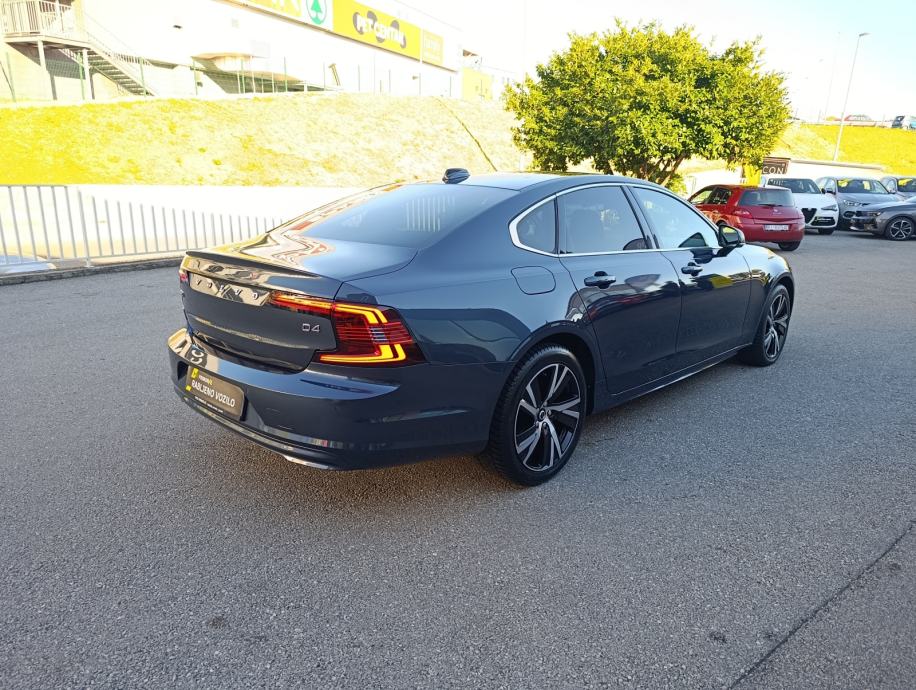 Volvo S90 D4 Momentum Automatik, kupljen u HR, servisna ovlašteni, fotografija 6