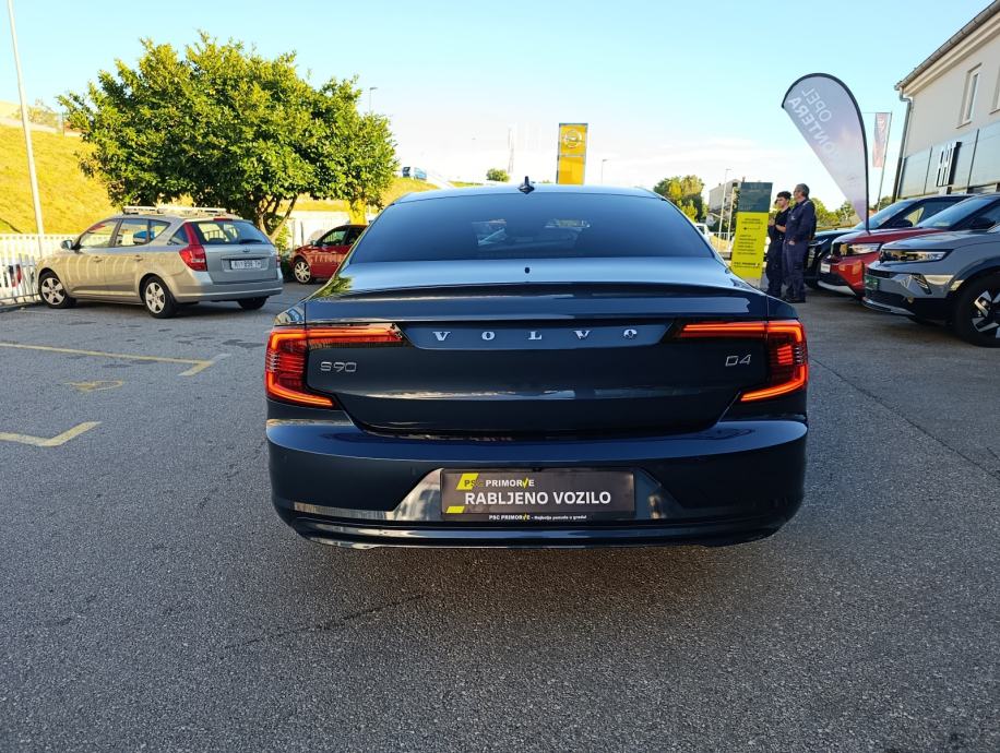 Volvo S90 D4 Momentum Automatik, kupljen u HR, servisna ovlašteni, fotografija 7