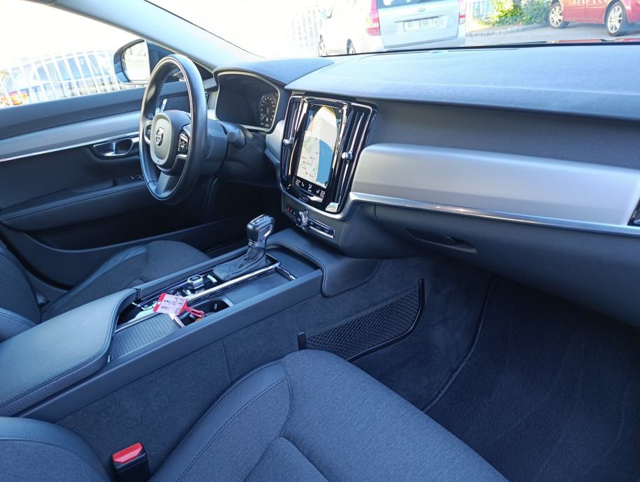 Volvo S90 D4 Momentum Automatik, kupljen u HR, servisna ovlašteni, fotografija 11