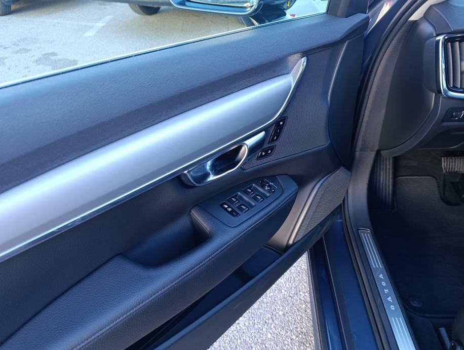 Volvo S90 D4 Momentum Automatik, kupljen u HR, servisna ovlašteni, fotografija 17