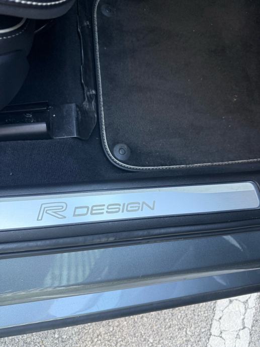 VOLVO S90 D4 R-DESIGN 190 KS | VELIKI SERVIS | REG. 05/27, fotografija 13