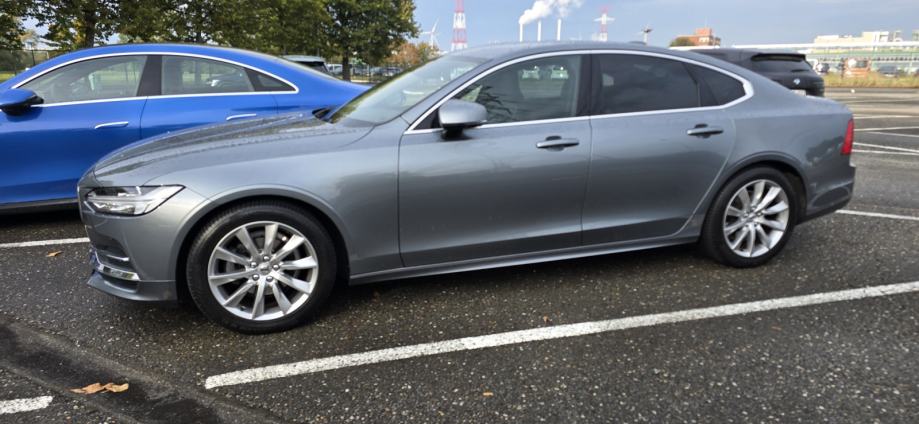 Volvo S90 Momentum D3 Geartronic, fotografija 6