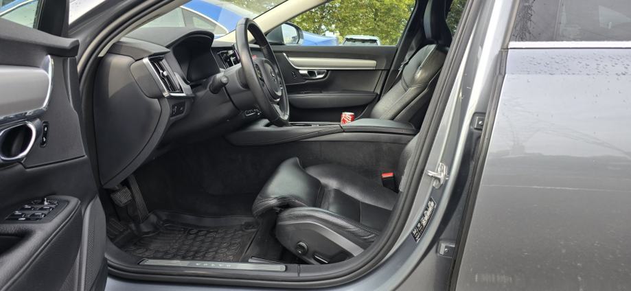Volvo S90 Momentum D3 Geartronic, fotografija 7