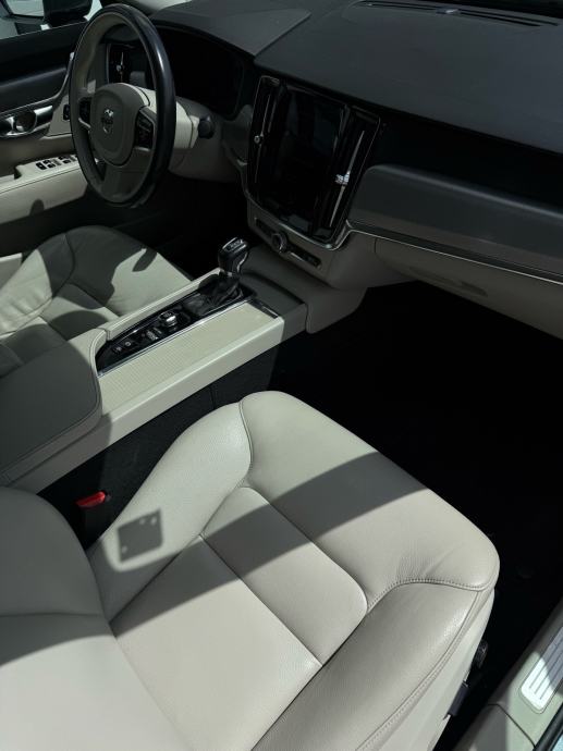 Volvo S90 D4, fotografija 10