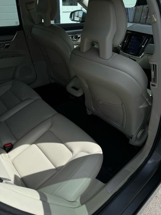 Volvo S90 D4, fotografija 17