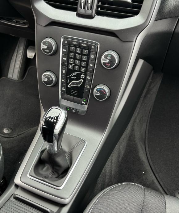Volvo V40 2.0d, LEASING BEZ UCESCA, Garancija 1.god!!, fotografija 16