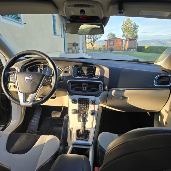 Volvo V40 Cross Country