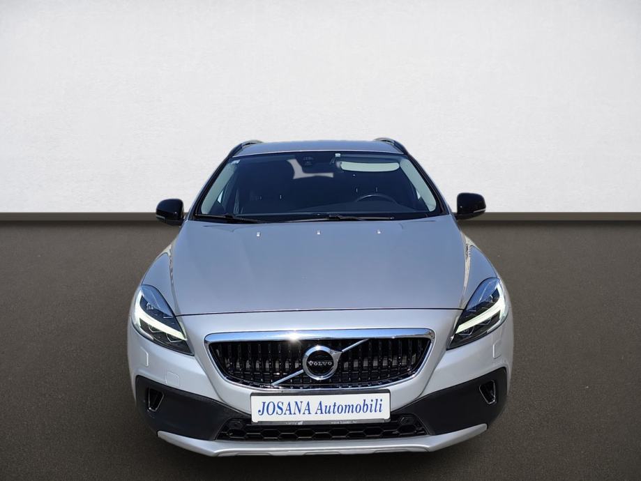 Volvo V40 Cross Country T3, fotografija 13