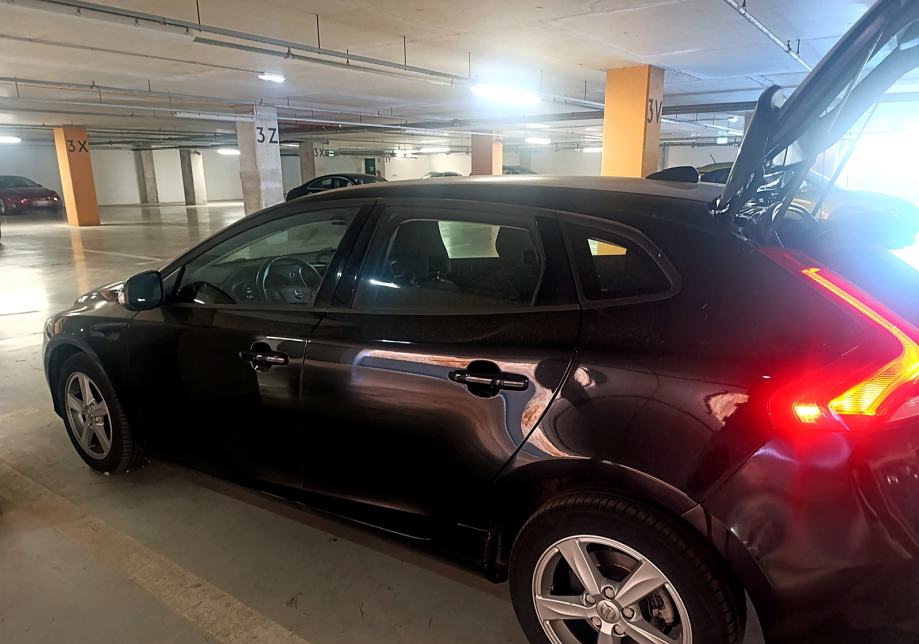 Volvo V40 D2 AUTOMATIK, pogled izvana - slika 2