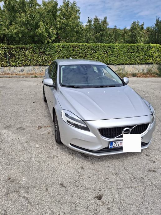 Volvo V40 D2 automatik REZERVIRANO, pogled izvana - slika 3