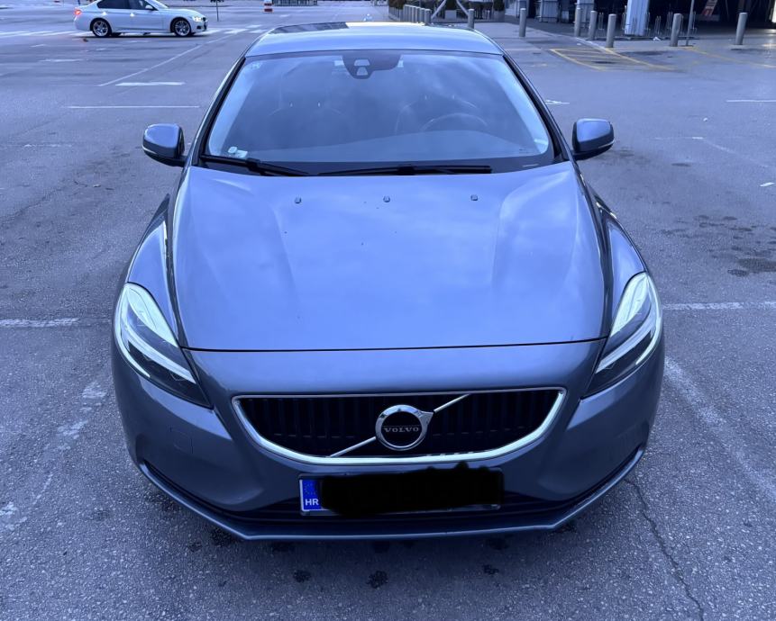 Volvo V40 D2, fotografija 9