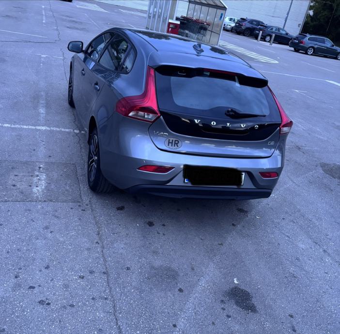 Volvo V40 D2, fotografija 10