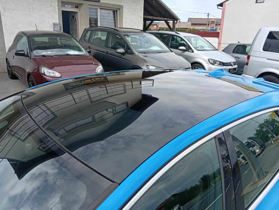 Volvo V40 D4 2.0 (140KW) R - Design mod.2015 - PANORAMA/ PDC/ KOŽA, fotografija 9