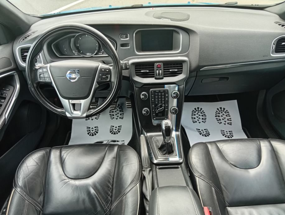 Volvo V40 D4 2.0 (140KW) R - Design mod.2015 - PANORAMA/ PDC/ KOŽA, fotografija 15