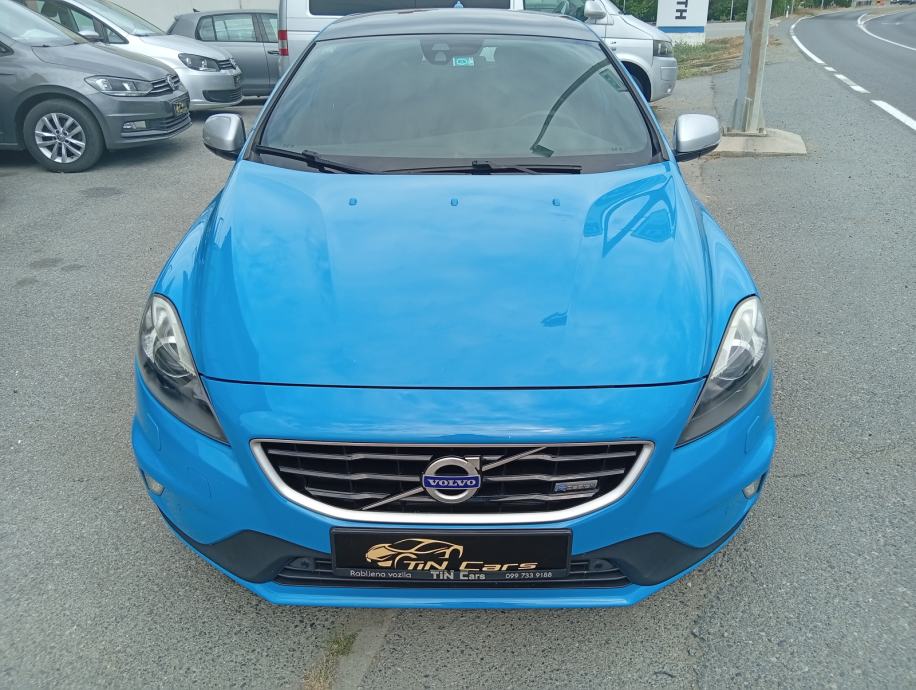 Volvo V40 D4 2.0 (140KW) R - Design mod.2015 - PANORAMA/ PDC/ KOŽA, fotografija 2
