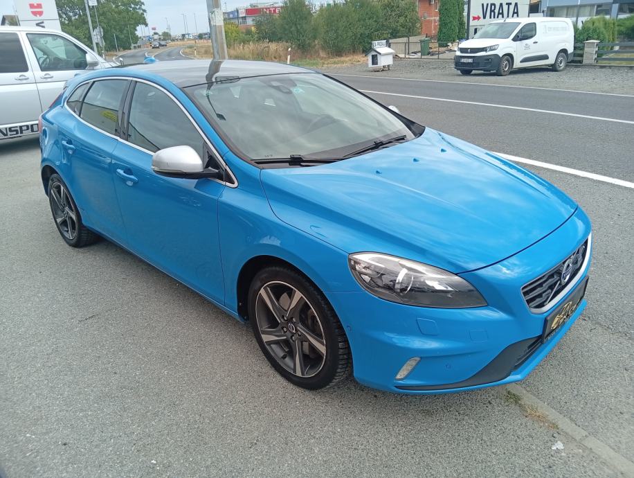 Volvo V40 D4 2.0 (140KW) R - Design mod.2015 - PANORAMA/ PDC/ KOŽA, fotografija 3