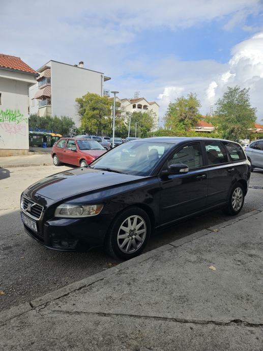 Volvo V50 2,0 D, fotografija 3