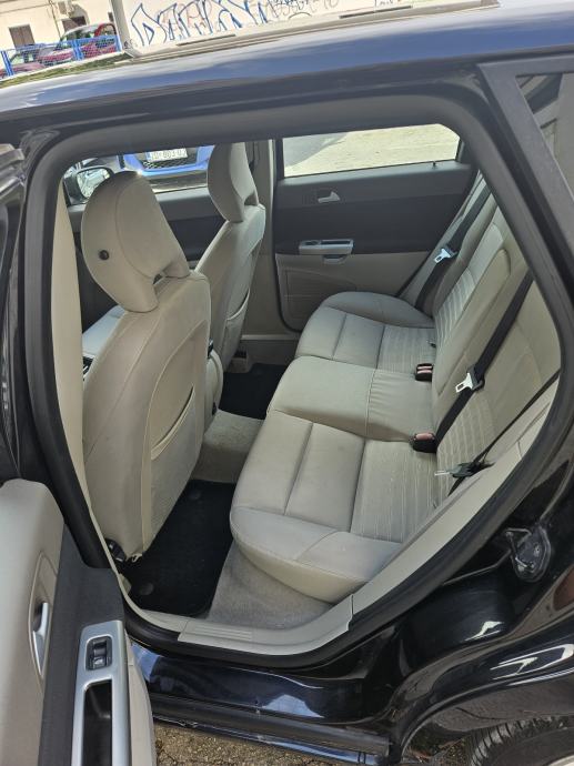 Volvo V50 2,0 D, fotografija 8
