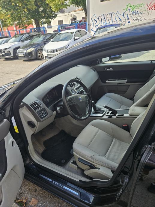 Volvo V50 2,0 D, fotografija 9