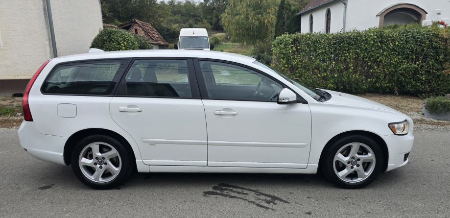 VOLVO V50 D2 1.6 d 2012 god, fotografija 5