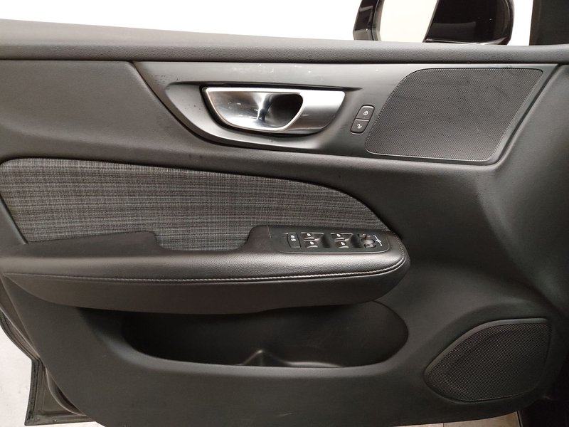 Volvo V60 B4 D Core automatik • AHK • Full LED, fotografija 5