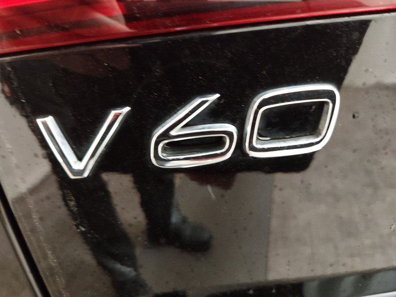 Volvo V60 B4 D Core automatik • AHK • Full LED, fotografija 15