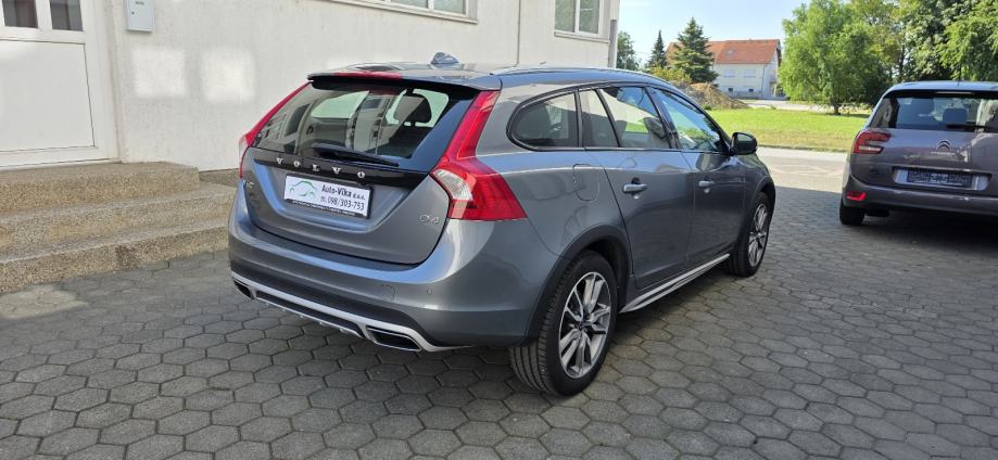 Volvo V60 Cross Country 2.0, 4D,automatic,nema pristojbe,reg 1 god., fotografija 2