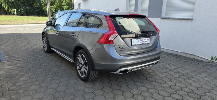 Volvo V60 Cross Country 2.0, 4D,automatic,nema pristojbe,reg 1 god., fotografija 3