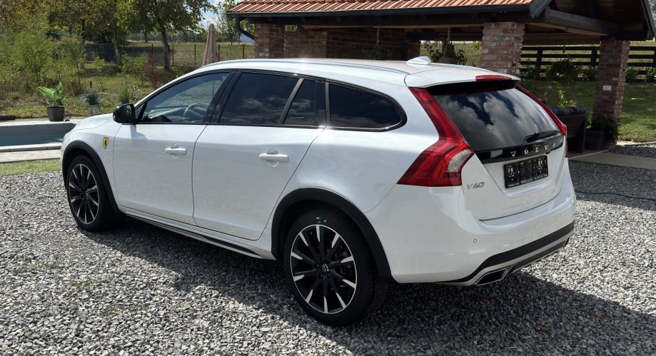 Volvo V60 Cross Country 2.0 D3*Automatik*Summum*Ne plaća se prijenos, fotografija 6