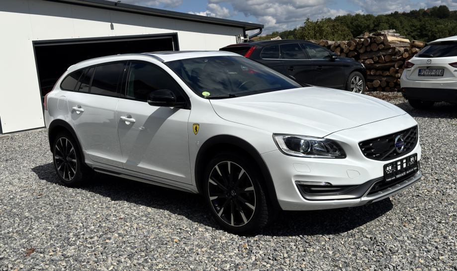 Volvo V60 Cross Country 2.0 D3*Automatik*Summum*Ne plaća se prijenos, fotografija 3