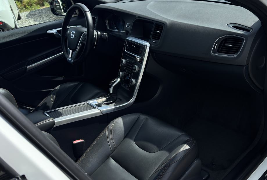 Volvo V60 Cross Country 2.0 D3*Automatik*Summum*Ne plaća se prijenos, fotografija 13