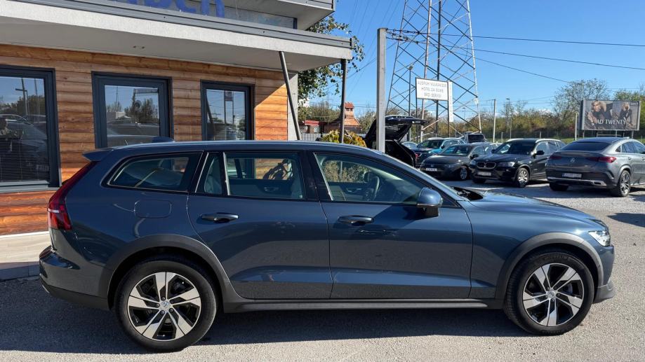 Volvo V60 Cross Country B4 (d) AWD aut. Core, fotografija 7