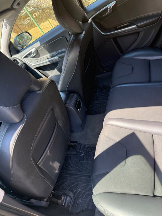 VOLVO V60 CROSS COUNTRY D3, pogled izvana - slika 2
