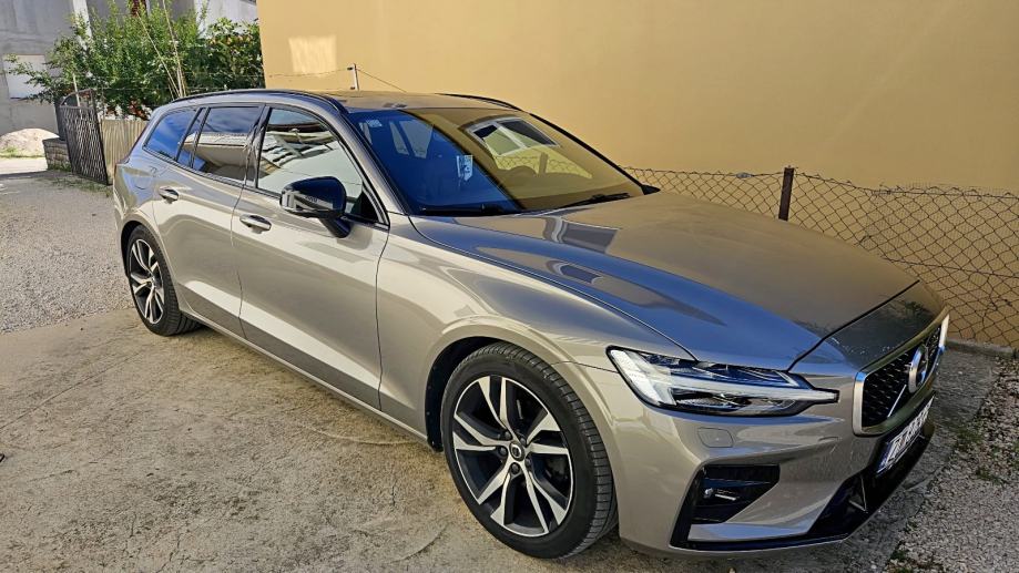 Volvo V60 D3 automatik, fotografija 2