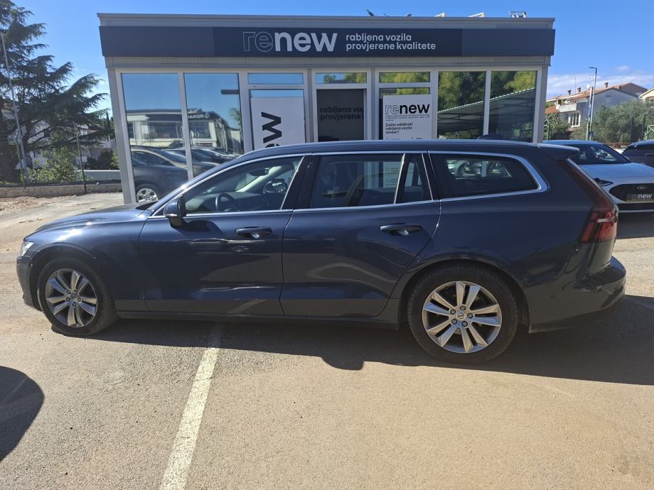 Volvo V60 D3 Momentum, fotografija 5