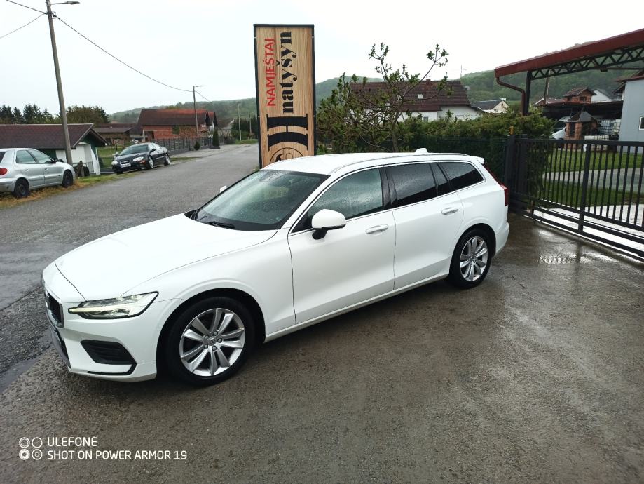 Volvo V60 d3, fotografija 8